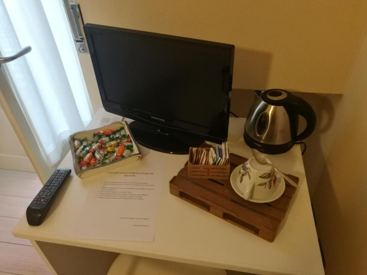 Locanda Della Pieve Tizzano Val Parma Buitenkant foto